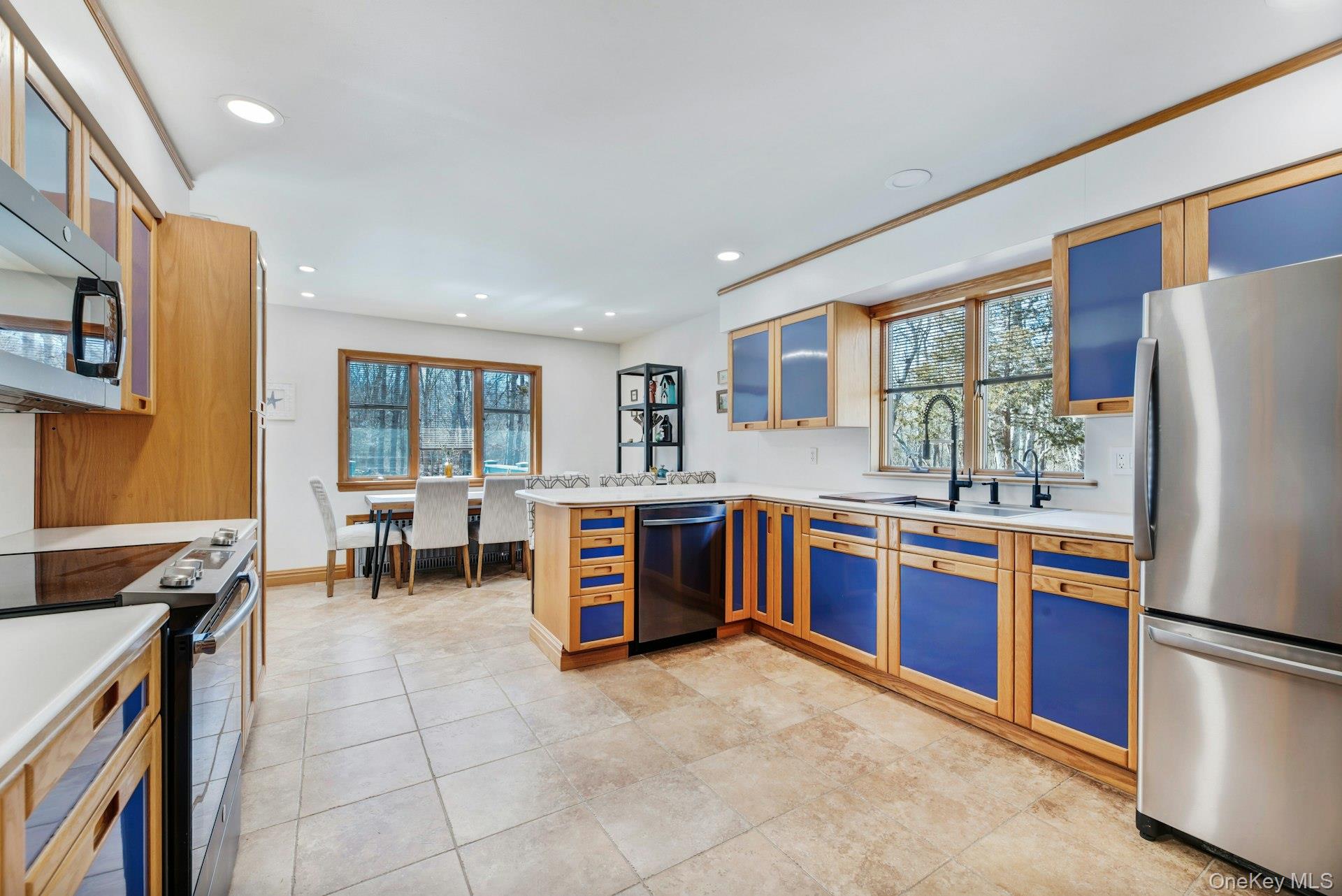 2905 Private Road, East Marion, NY 11939