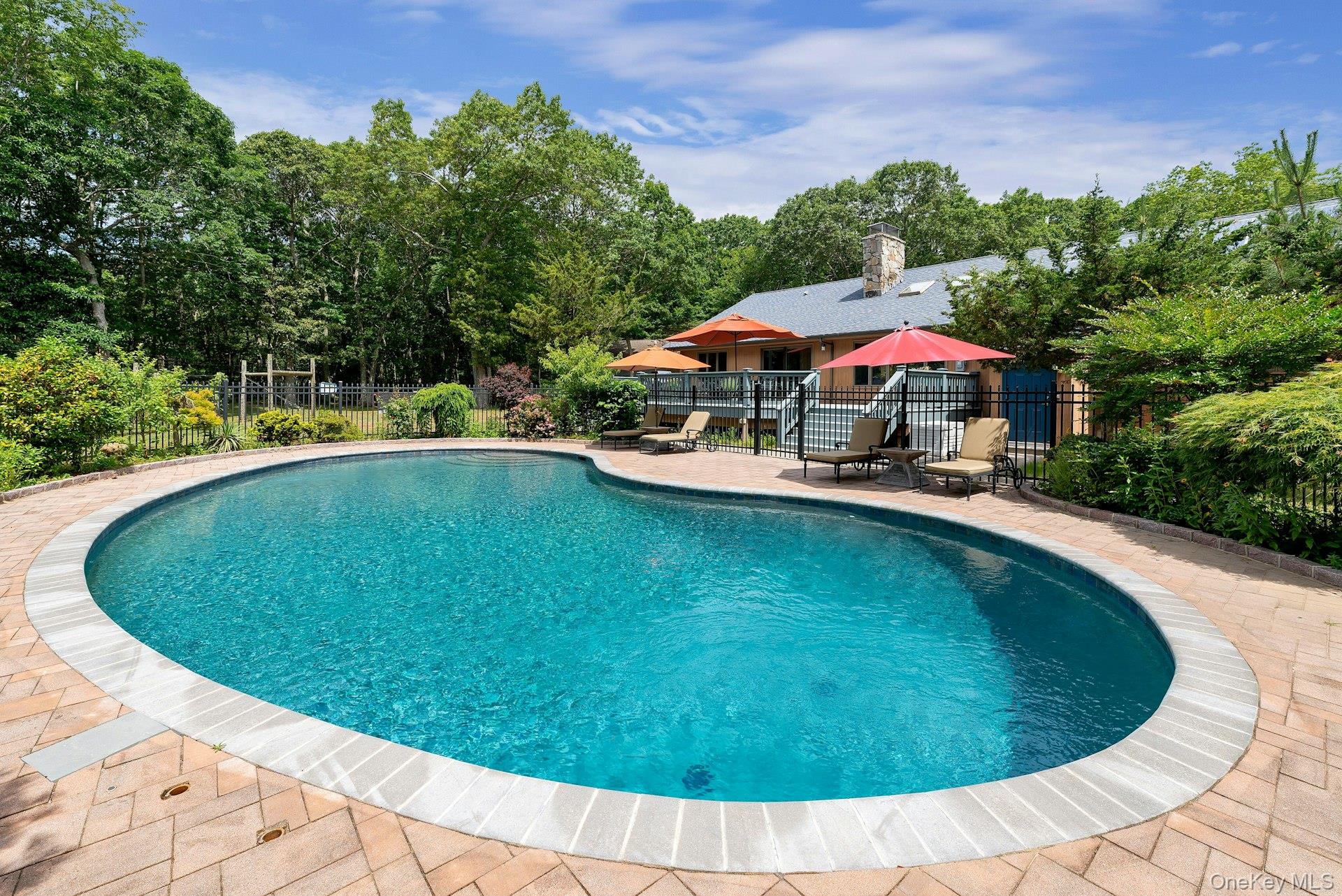 2905 Private Road, East Marion, NY 11939