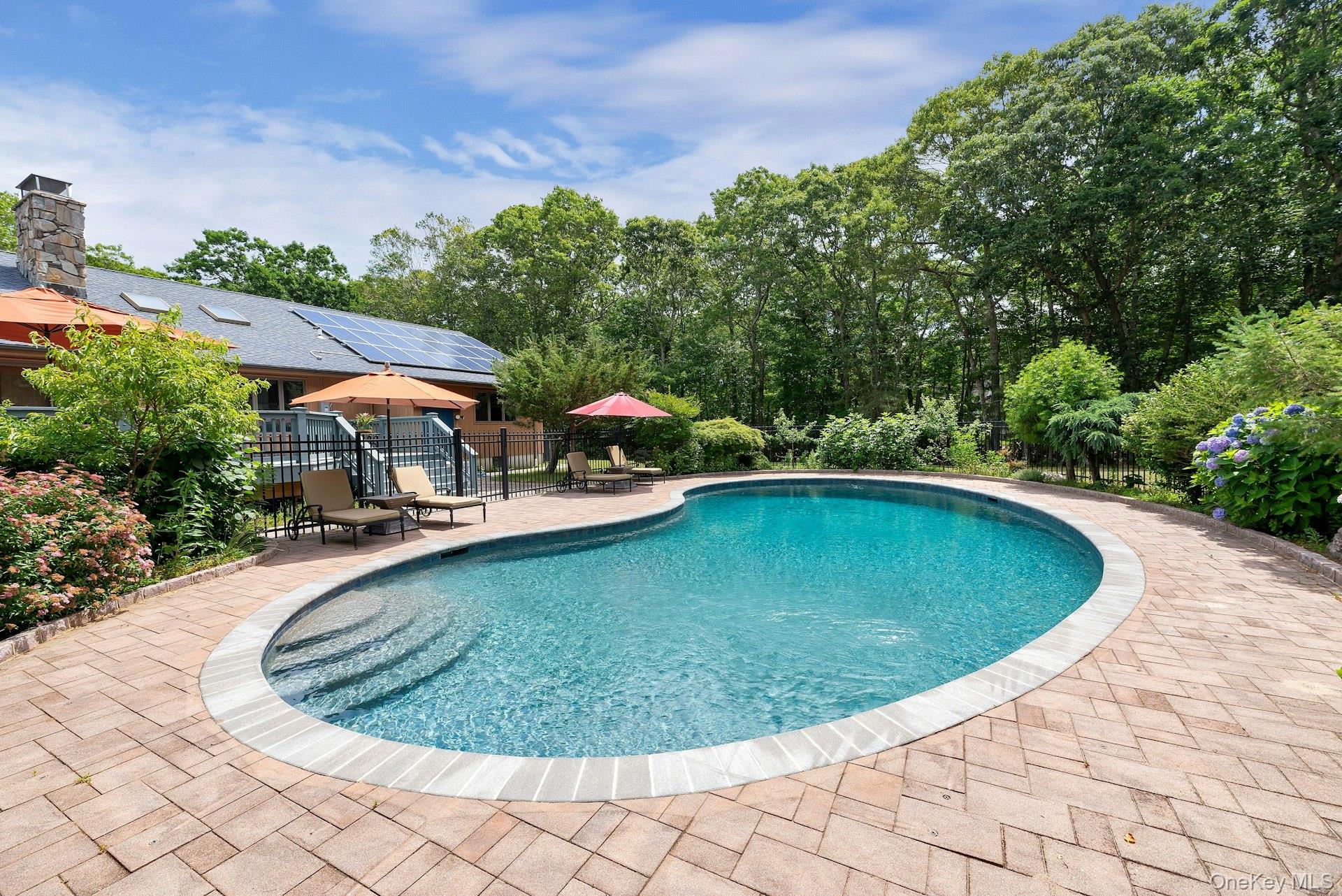 2905 Private Road, East Marion, NY 11939