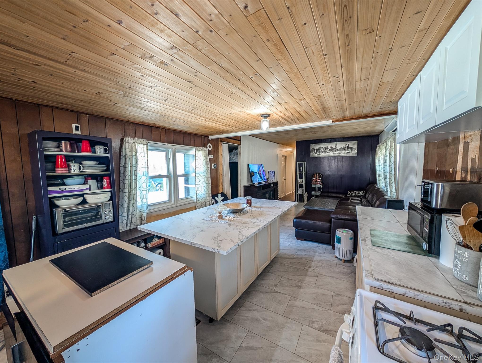 37 Hubbard Avenue # 85, Riverhead, NY 11901