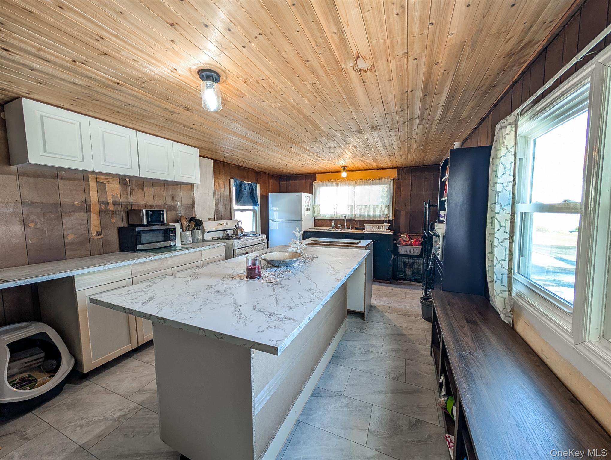 37 Hubbard Avenue # 85, Riverhead, NY 11901