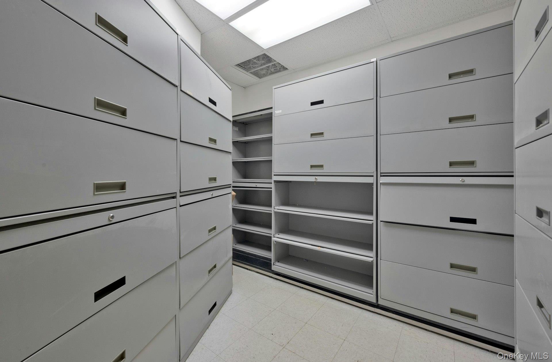 970 N Broadway # 208, Yonkers, NY 10701