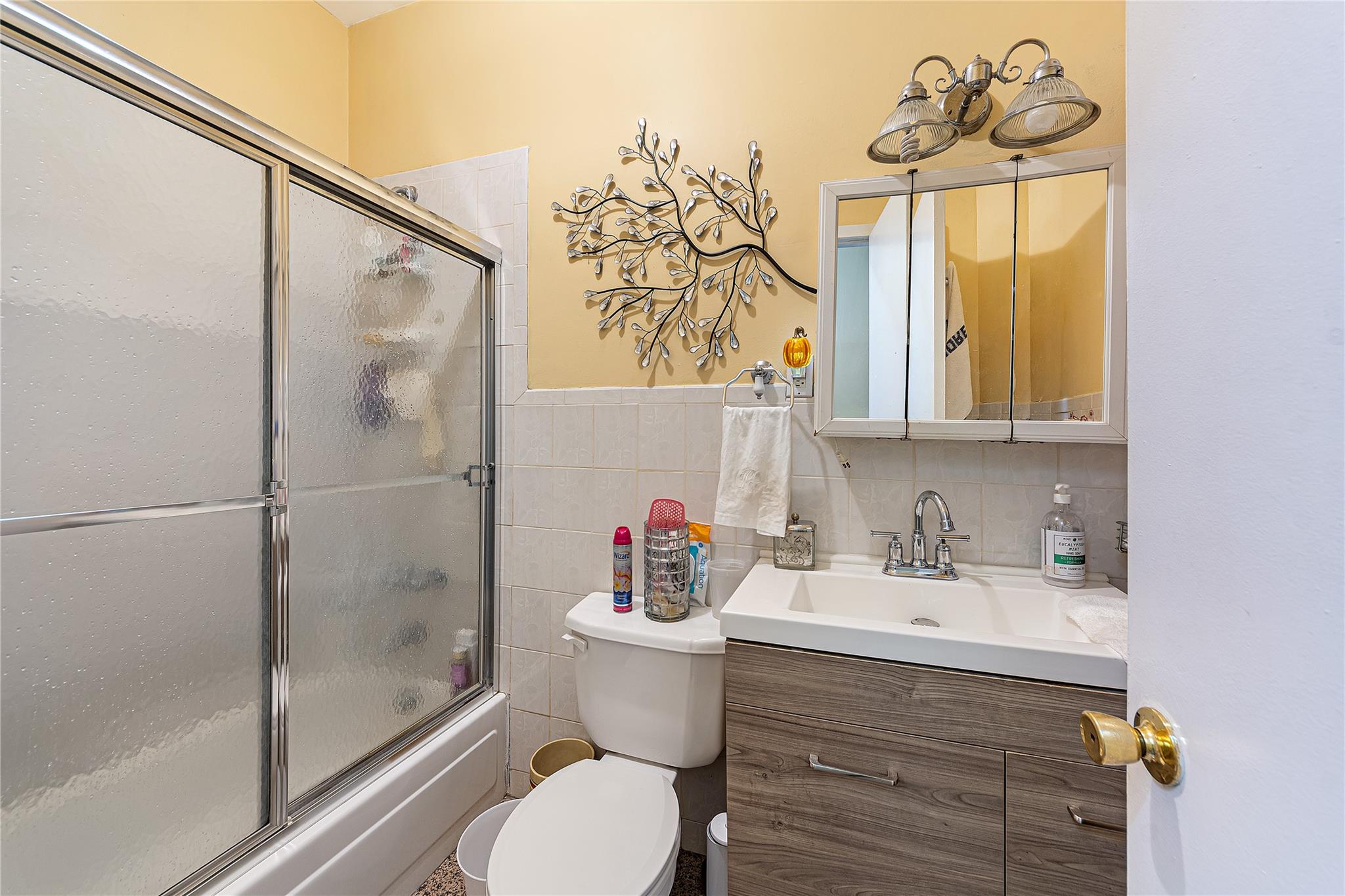 2547 Radcliff Avenue, Bronx, NY 10469