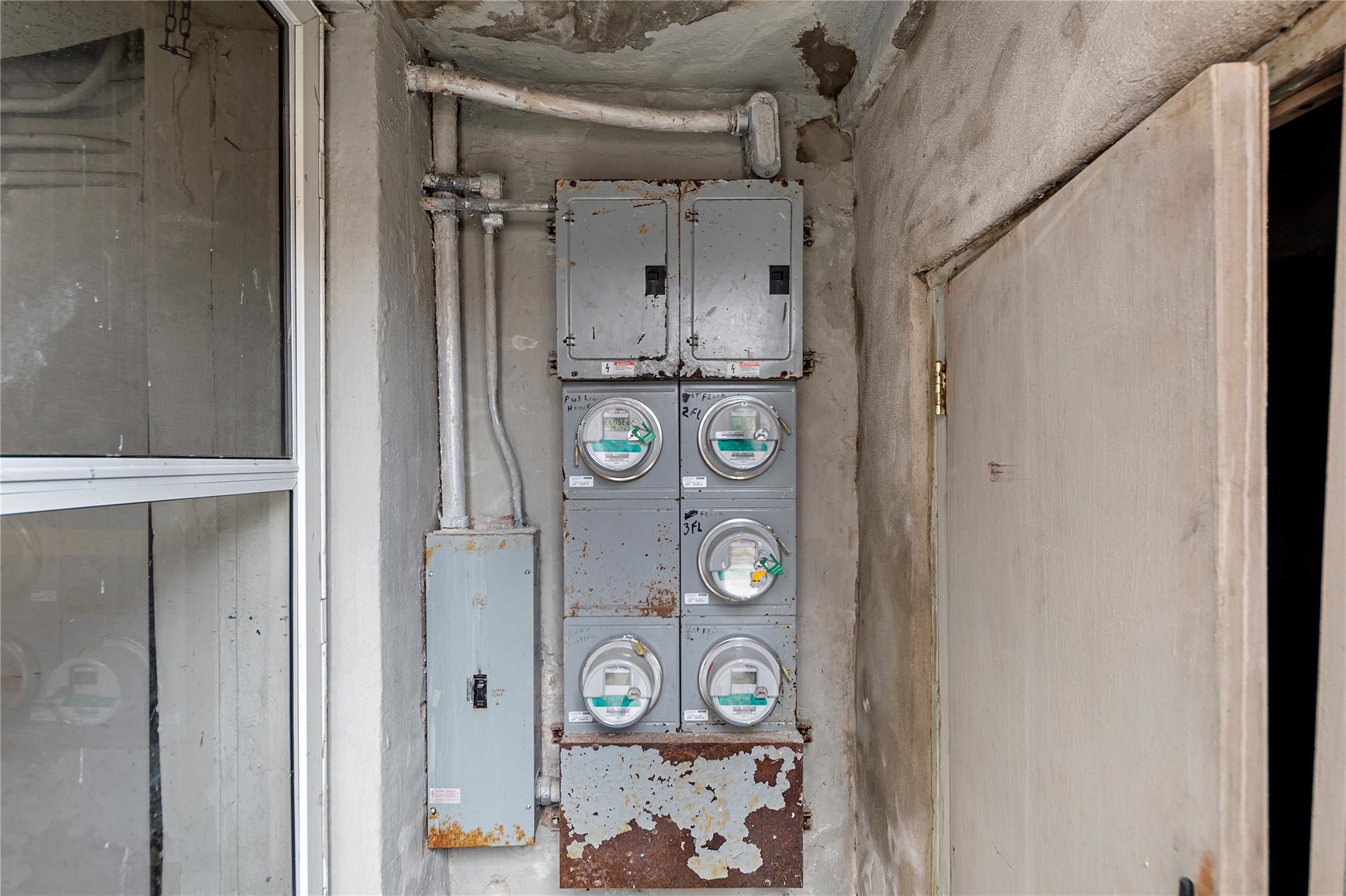 2547 Radcliff Avenue, Bronx, NY 10469