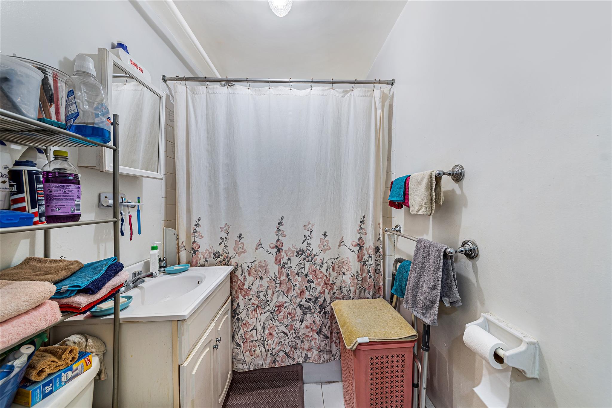 2547 Radcliff Avenue, Bronx, NY 10469