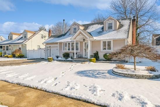 1882 Byrd Drive, East Meadow, NY 11554