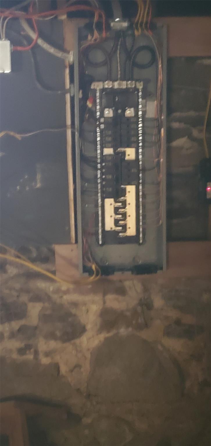 651 Us Route 209, Cuddebackville, NY 12729