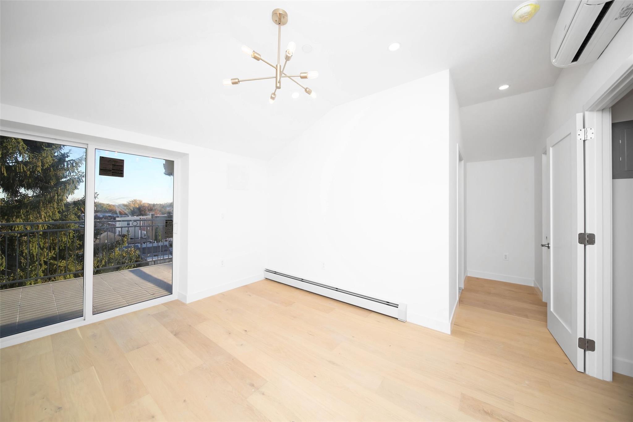 6960 Caldwell Avenue, Maspeth, NY 11378