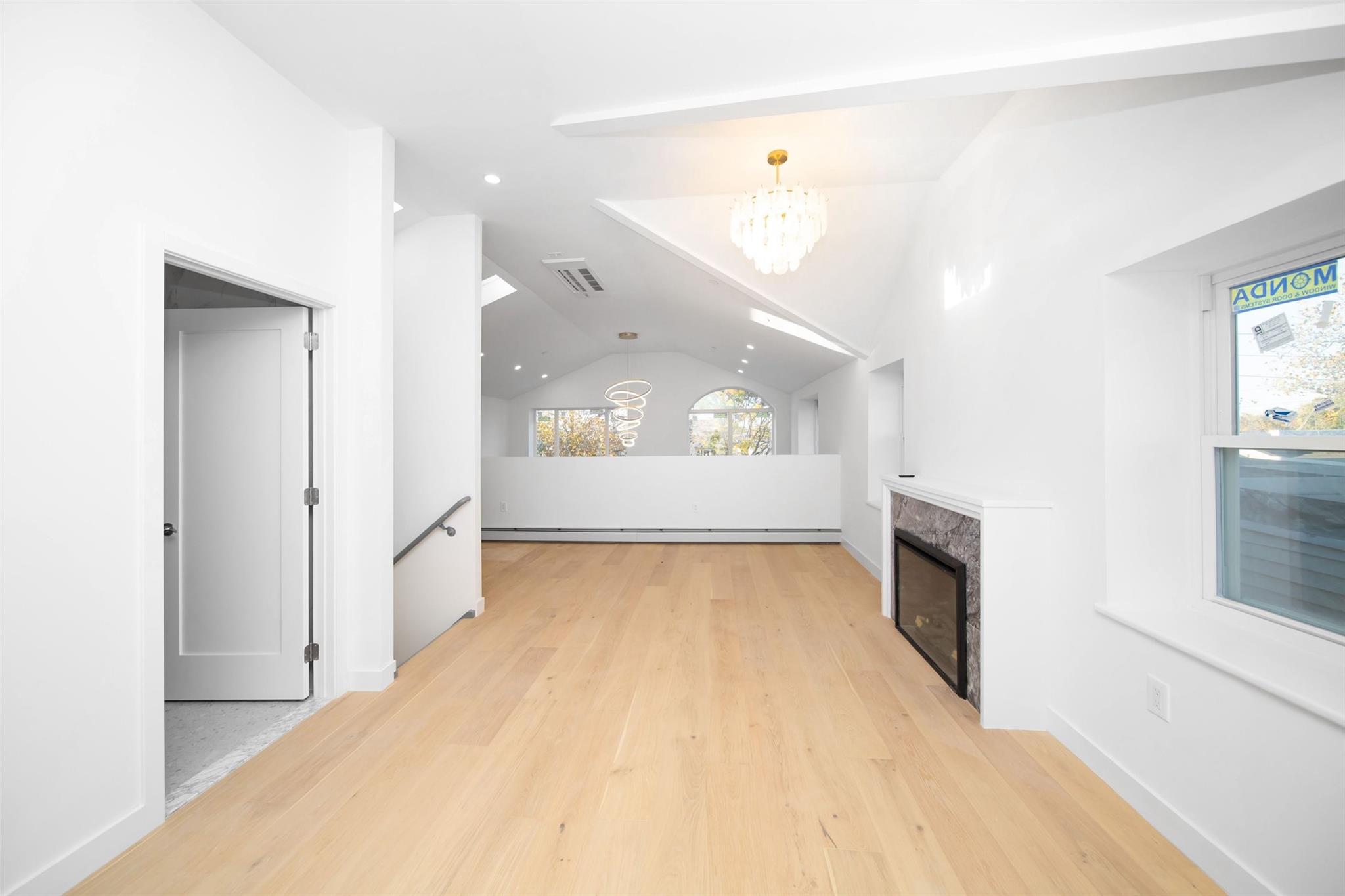 6960 Caldwell Avenue, Maspeth, NY 11378