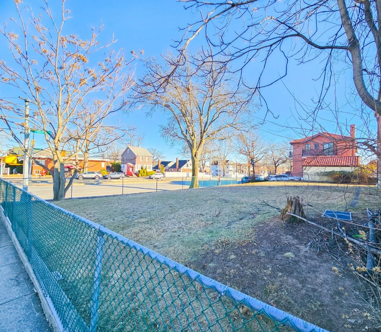 19664 45th Avenue, Flushing, NY 11358