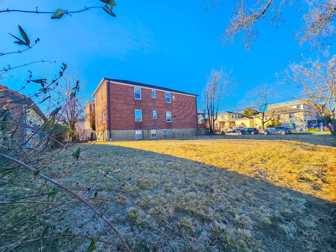 19664 45th Avenue, Flushing, NY 11358