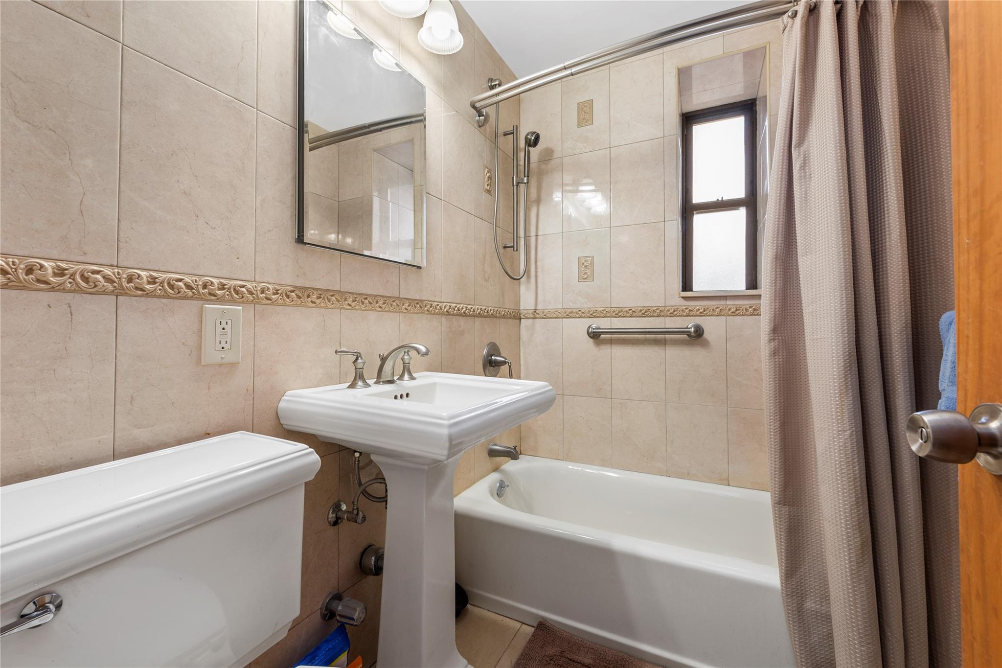 83-15 98th Street # 6B, Woodhaven, NY 11421