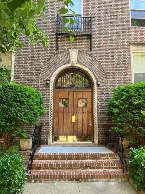 37-33 84 Street # 2, Jackson Heights, NY 11372