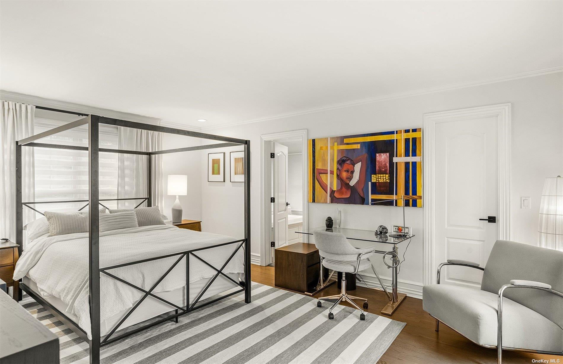 33 Park Circle, Quogue, NY 11959