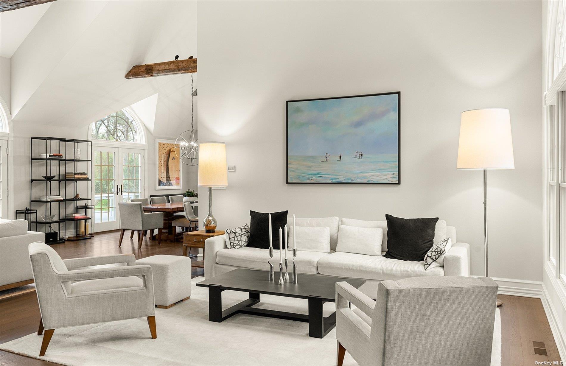 33 Park Circle, Quogue, NY 11959