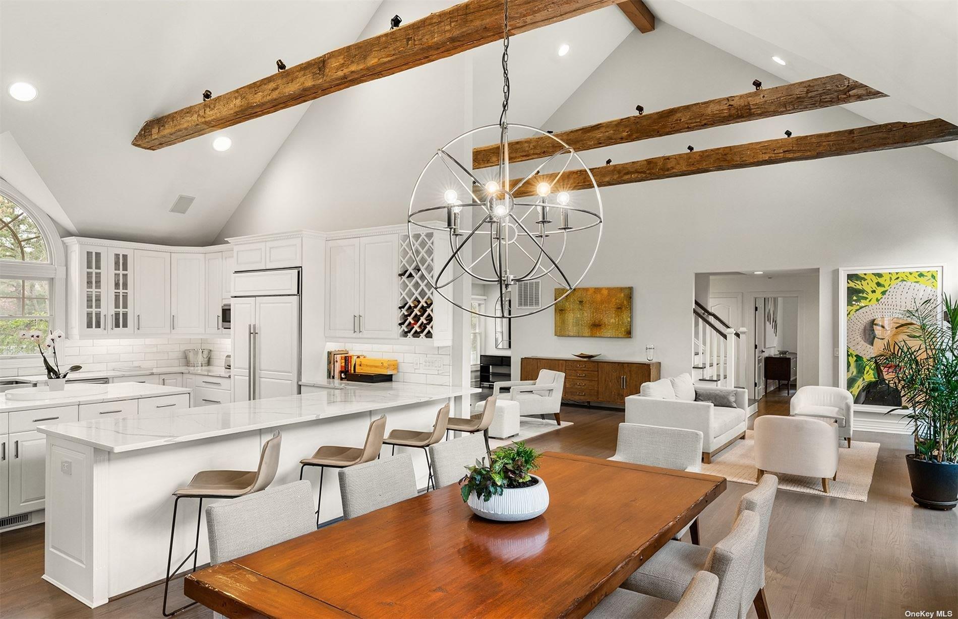 33 Park Circle, Quogue, NY 11959