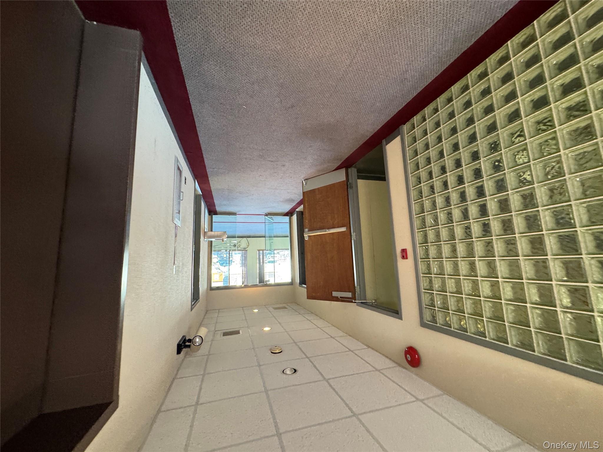 1400 Youngs Avenue, Southold, NY 11971