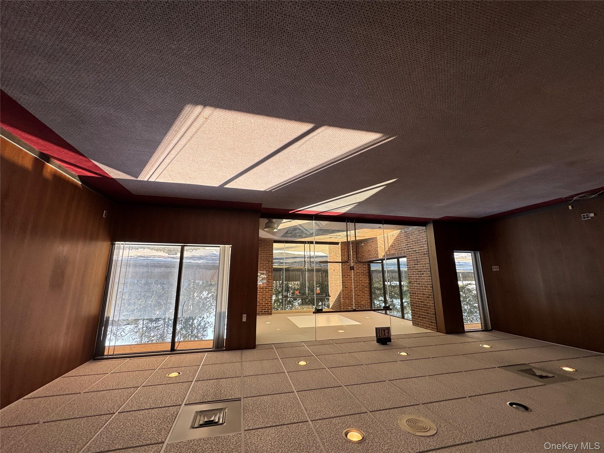 1400 Youngs Avenue, Southold, NY 11971