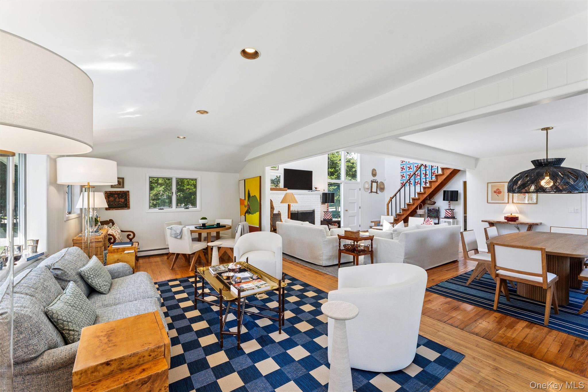 18 Quogo Neck Lane, Quogue, NY 11959