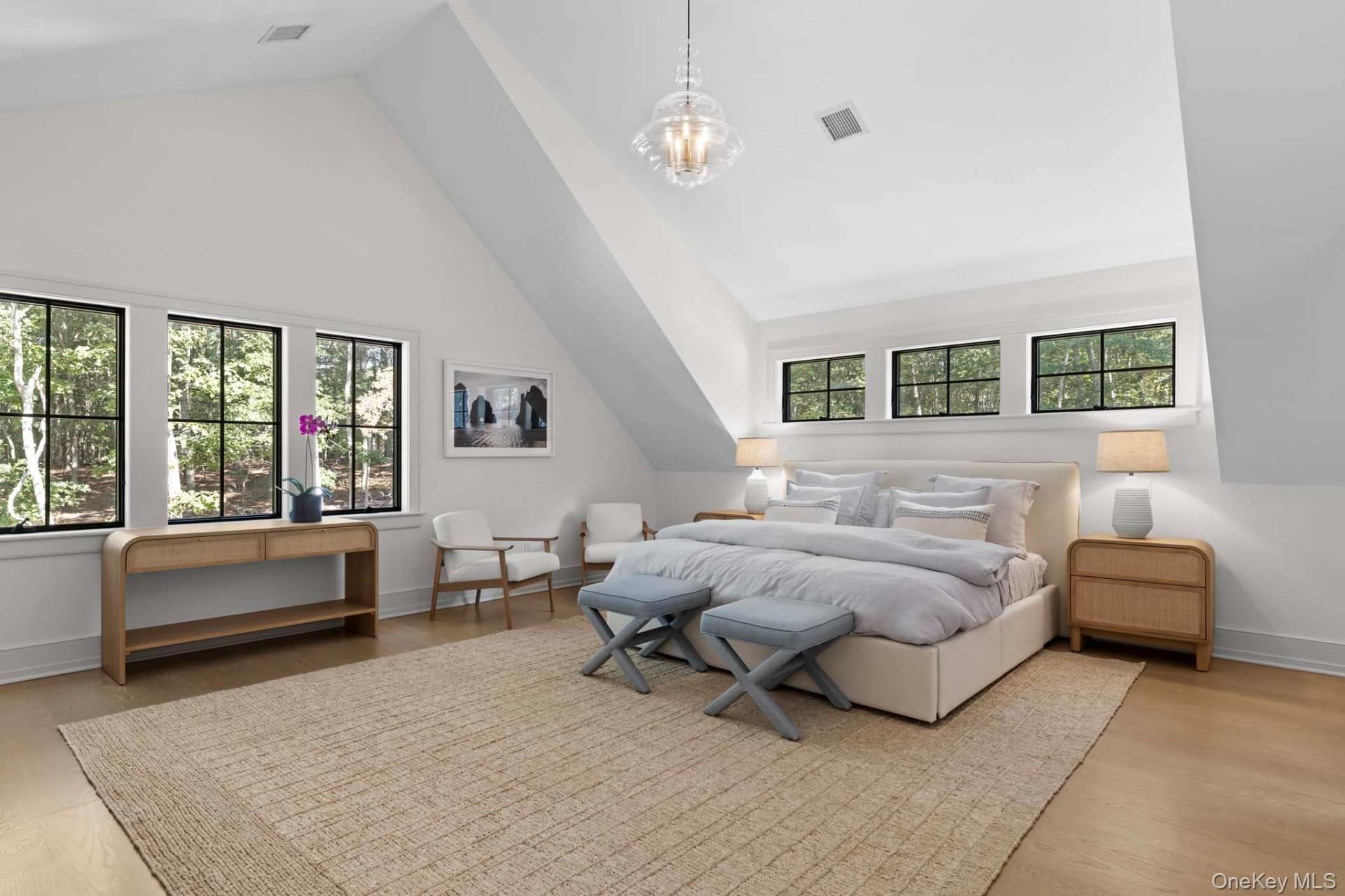 11 Old School House Lane, East Hampton, NY 11937