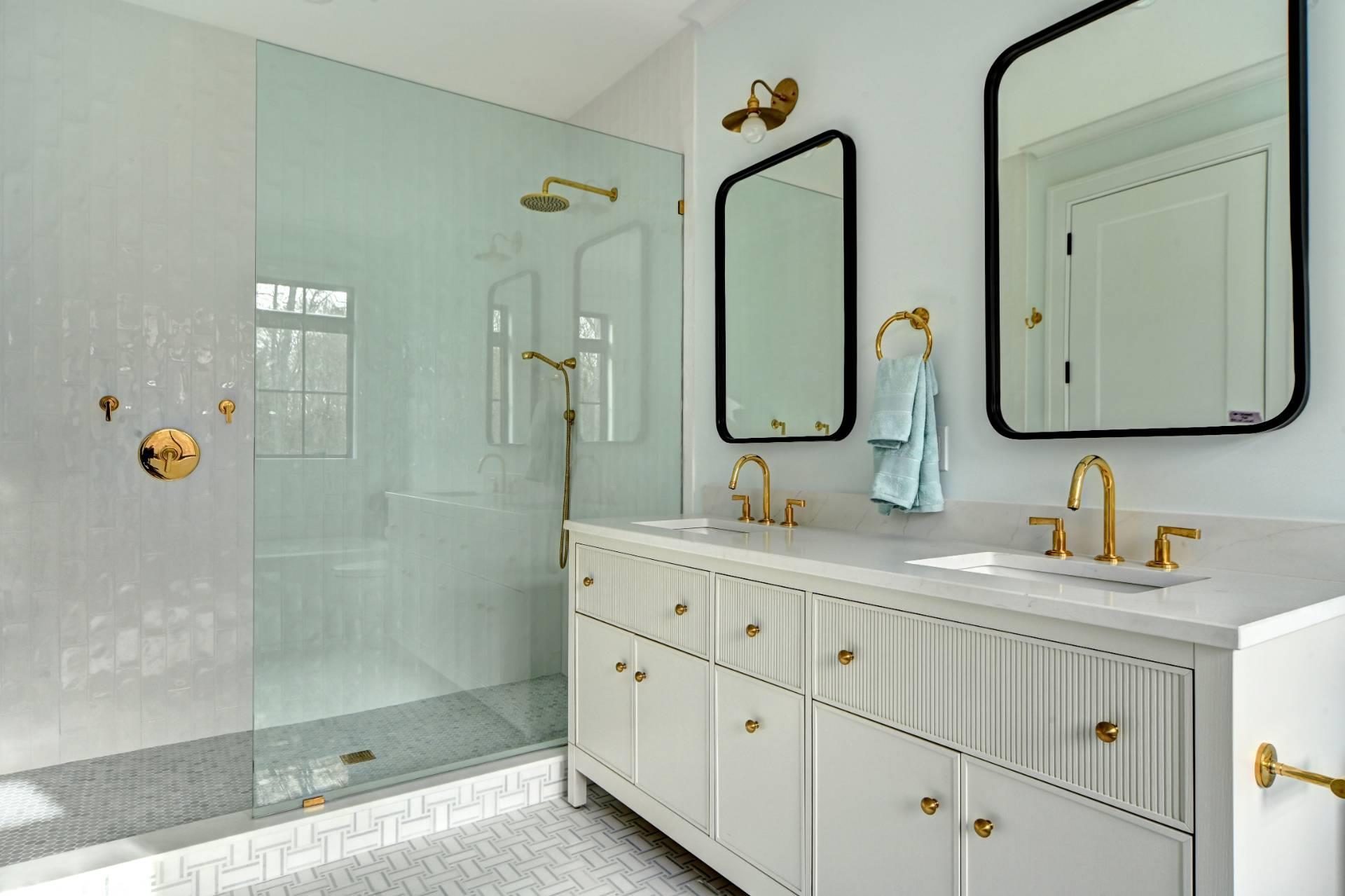 11 Old School House Lane, East Hampton, NY 11937