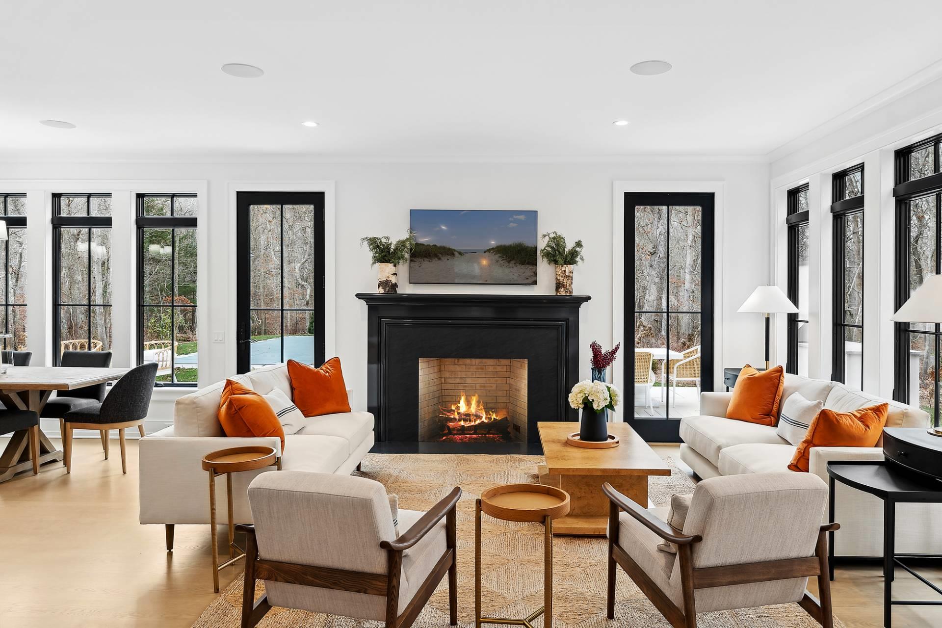 11 Old School House Lane, East Hampton, NY 11937