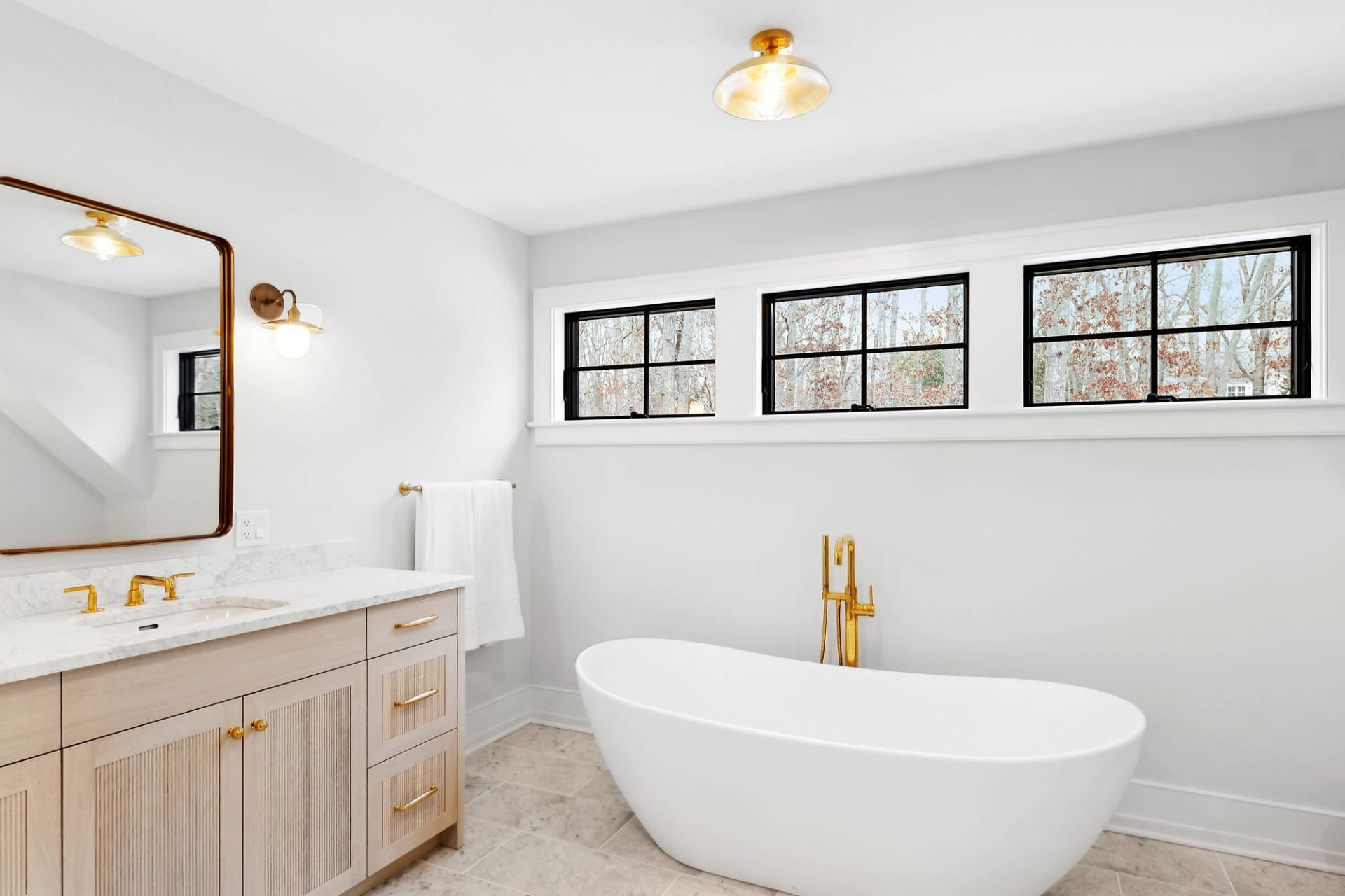 11 Old School House Lane, East Hampton, NY 11937