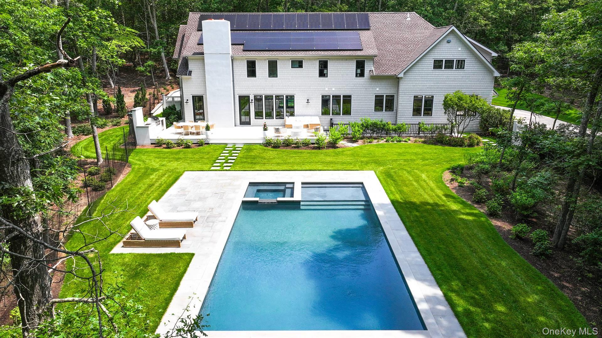 11 Old School House Lane, East Hampton, NY 11937