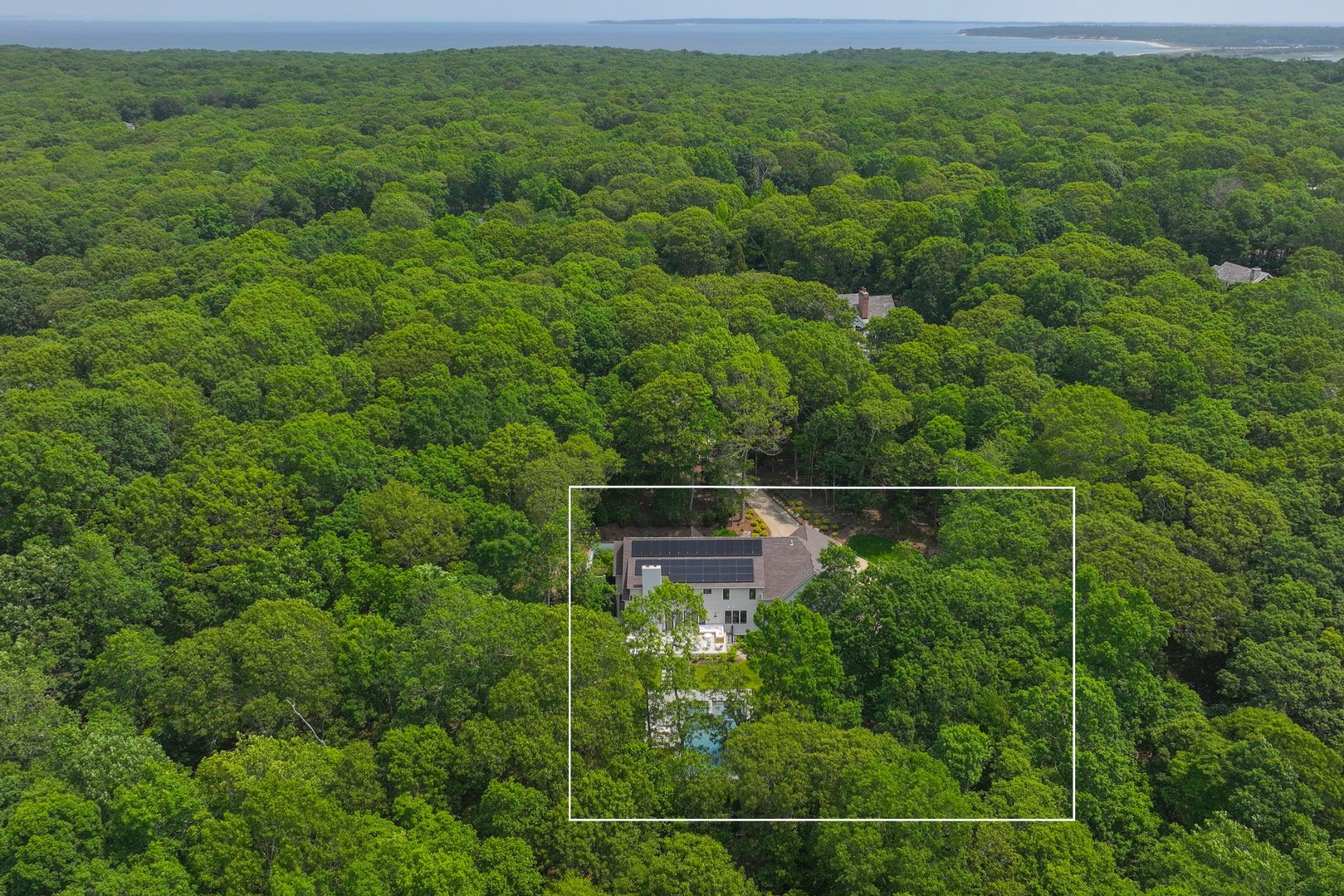 11 Old School House Lane, East Hampton, NY 11937