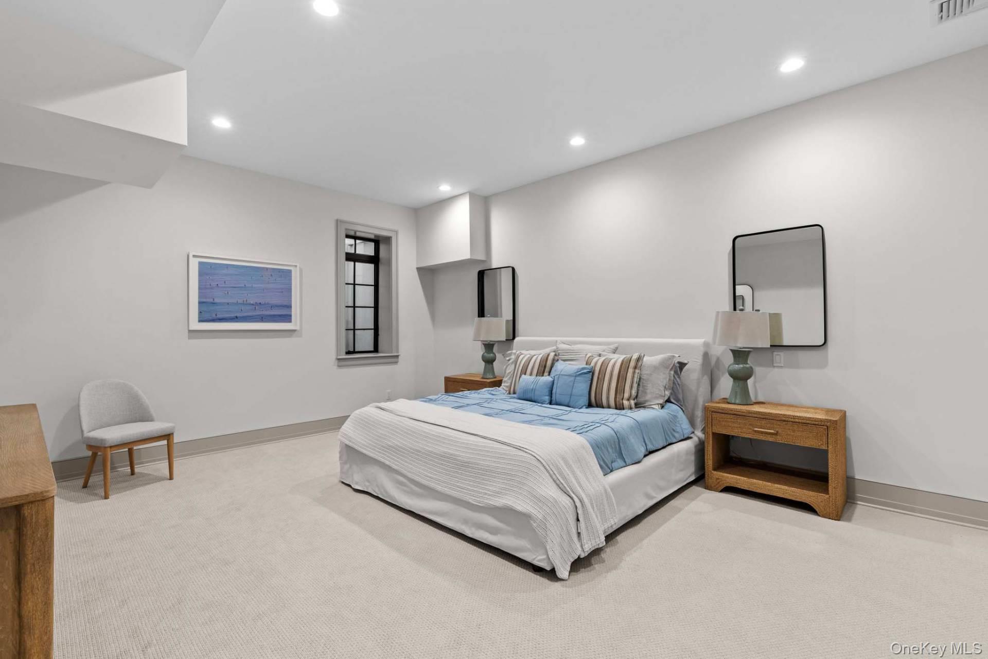 11 Old School House Lane, East Hampton, NY 11937