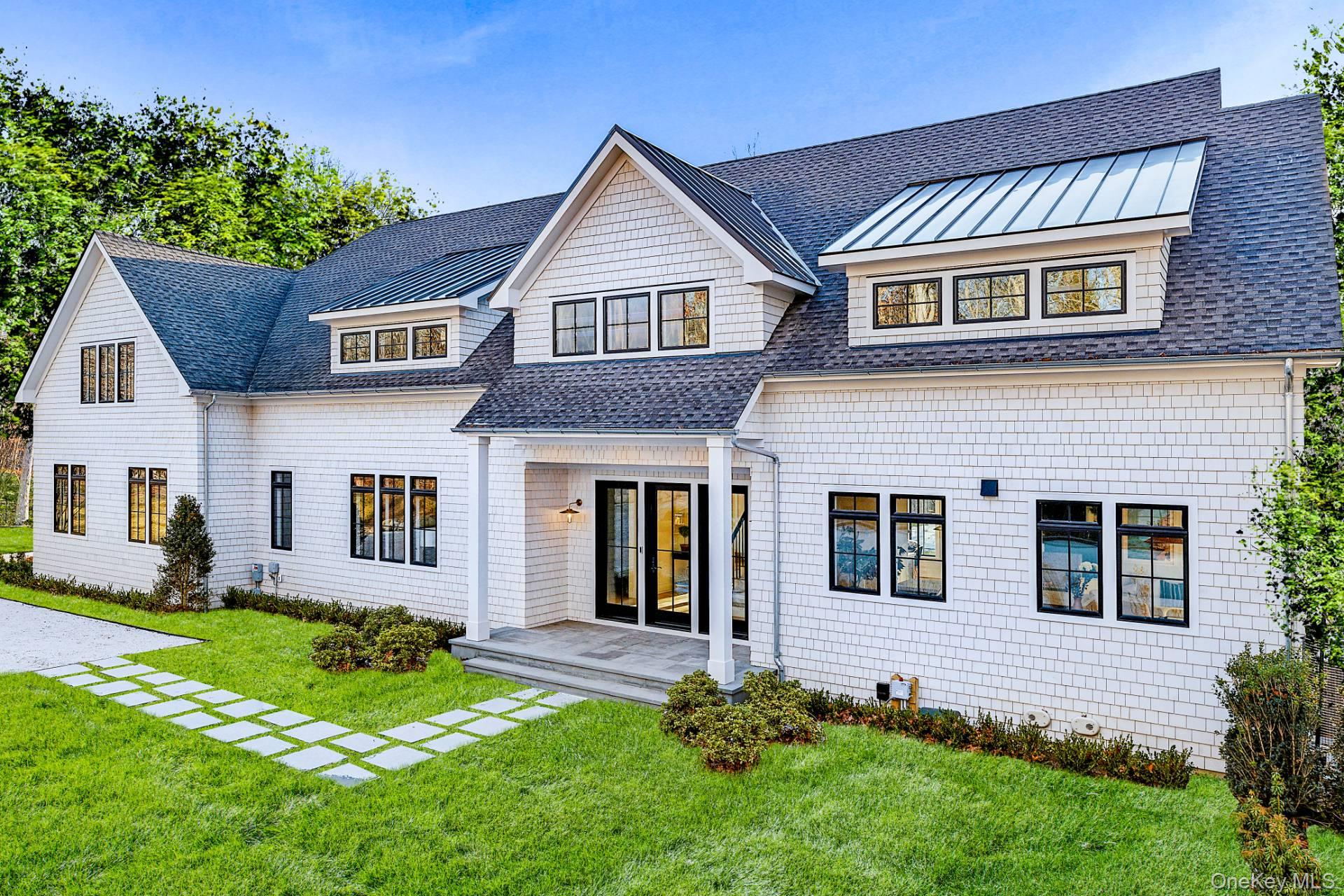 11 Old School House Lane, East Hampton, NY 11937