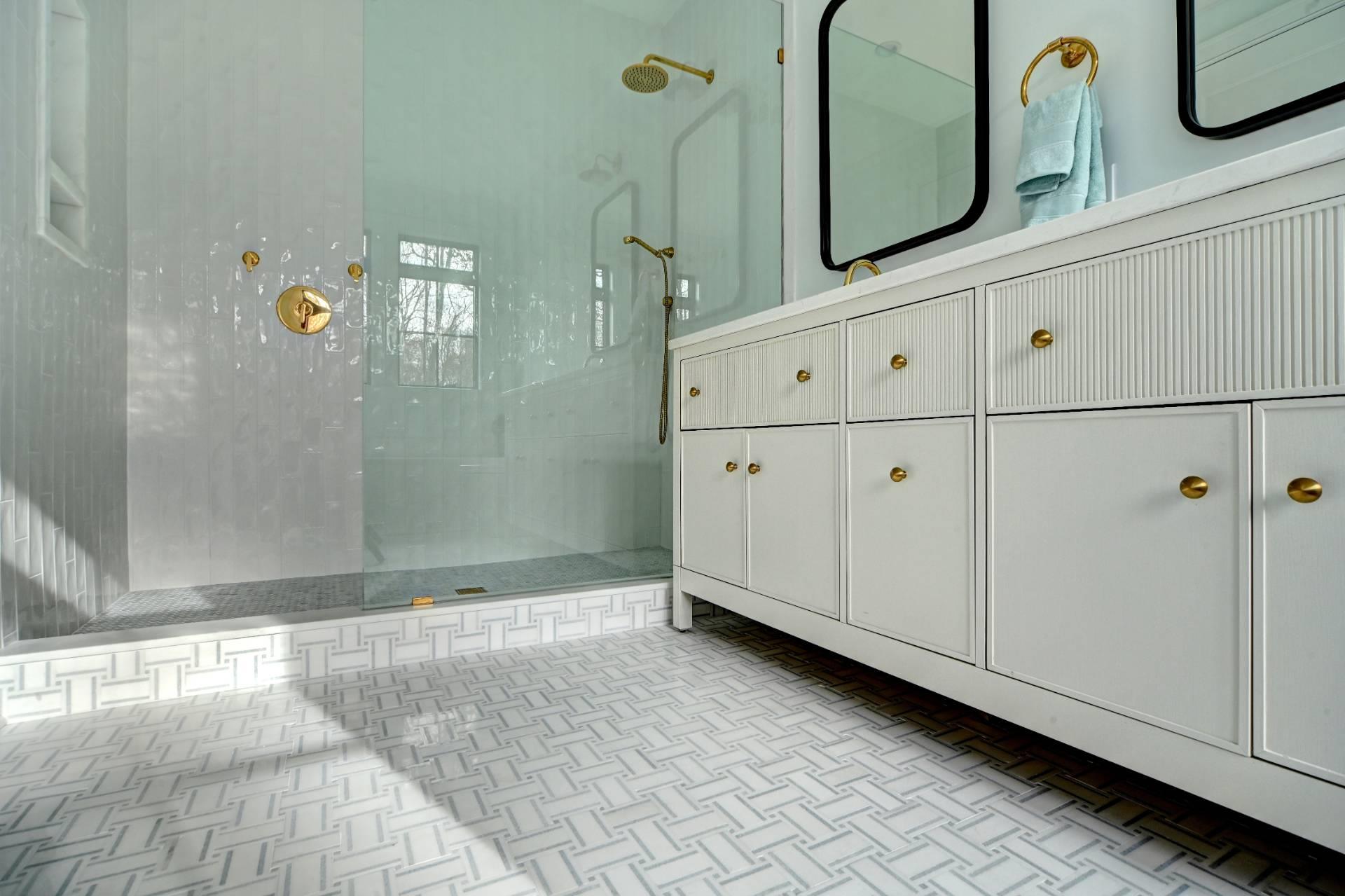 11 Old School House Lane, East Hampton, NY 11937