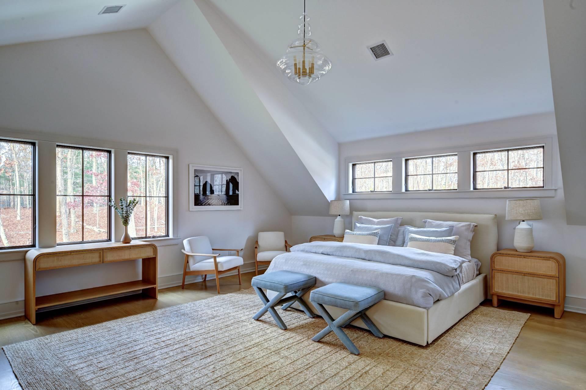 11 Old School House Lane, East Hampton, NY 11937