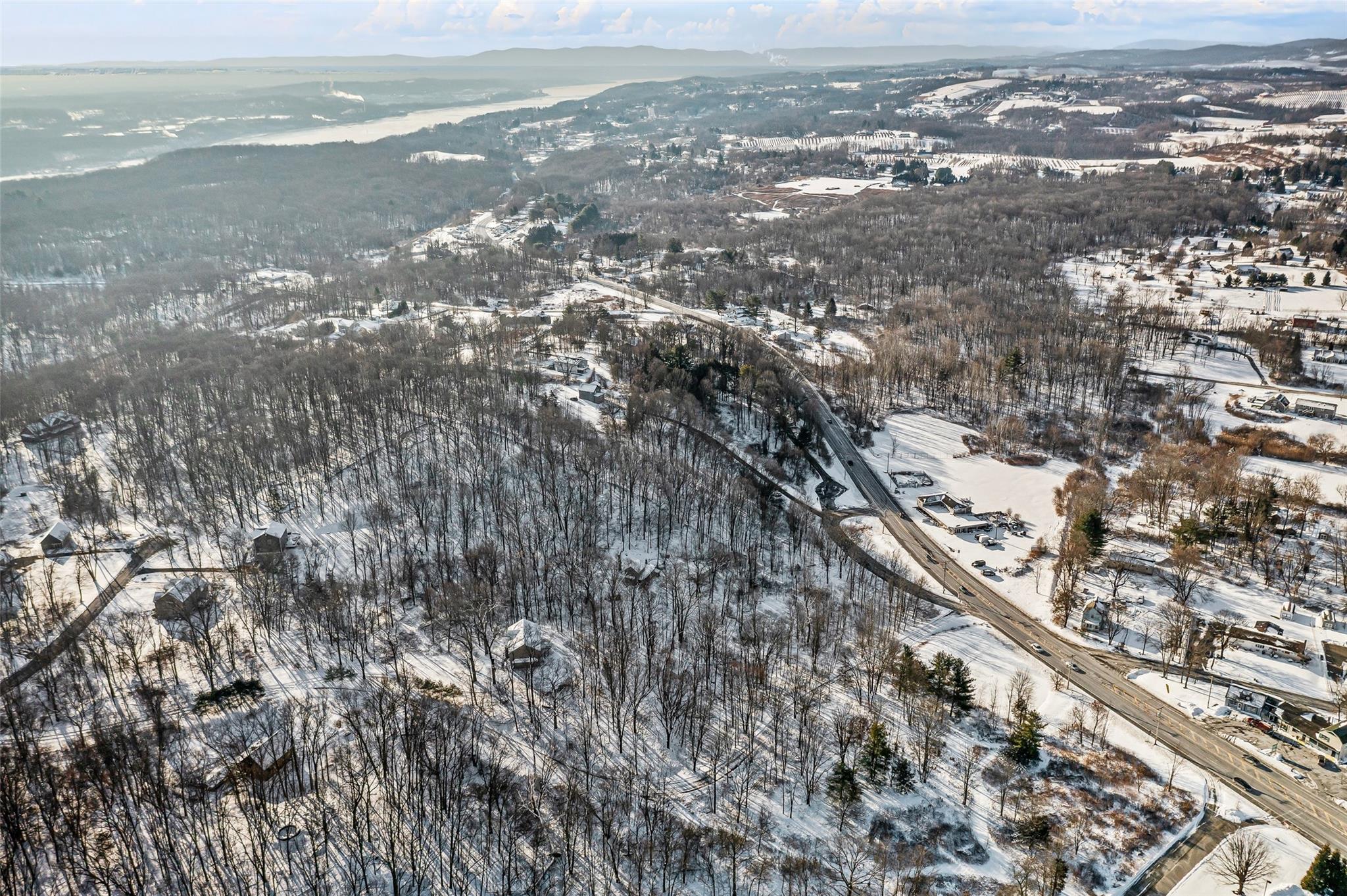 3748 Us Highway 9W, Highland, NY 12528