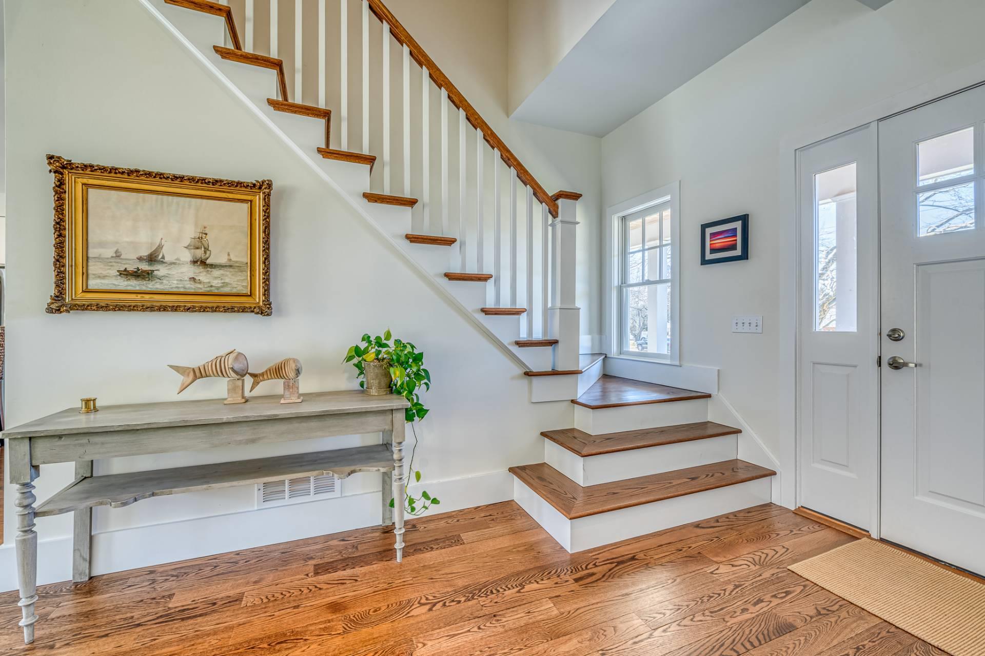 14 Underhill Drive, Southampton, NY 11968