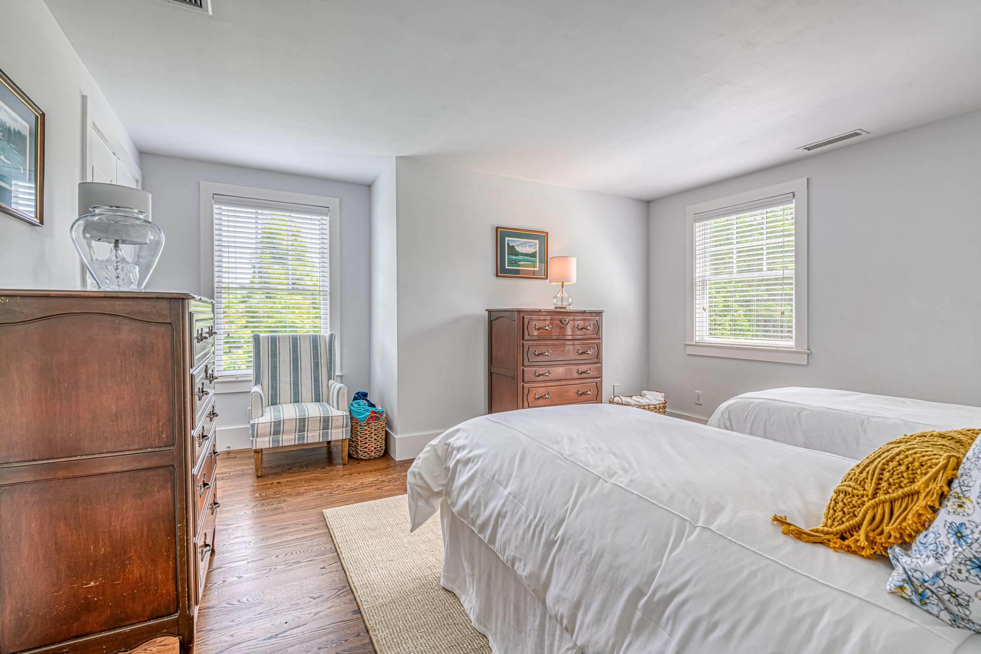 14 Underhill Drive, Southampton, NY 11968