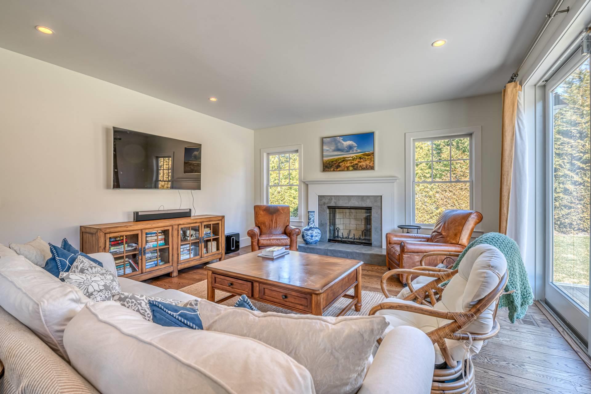14 Underhill Drive, Southampton, NY 11968