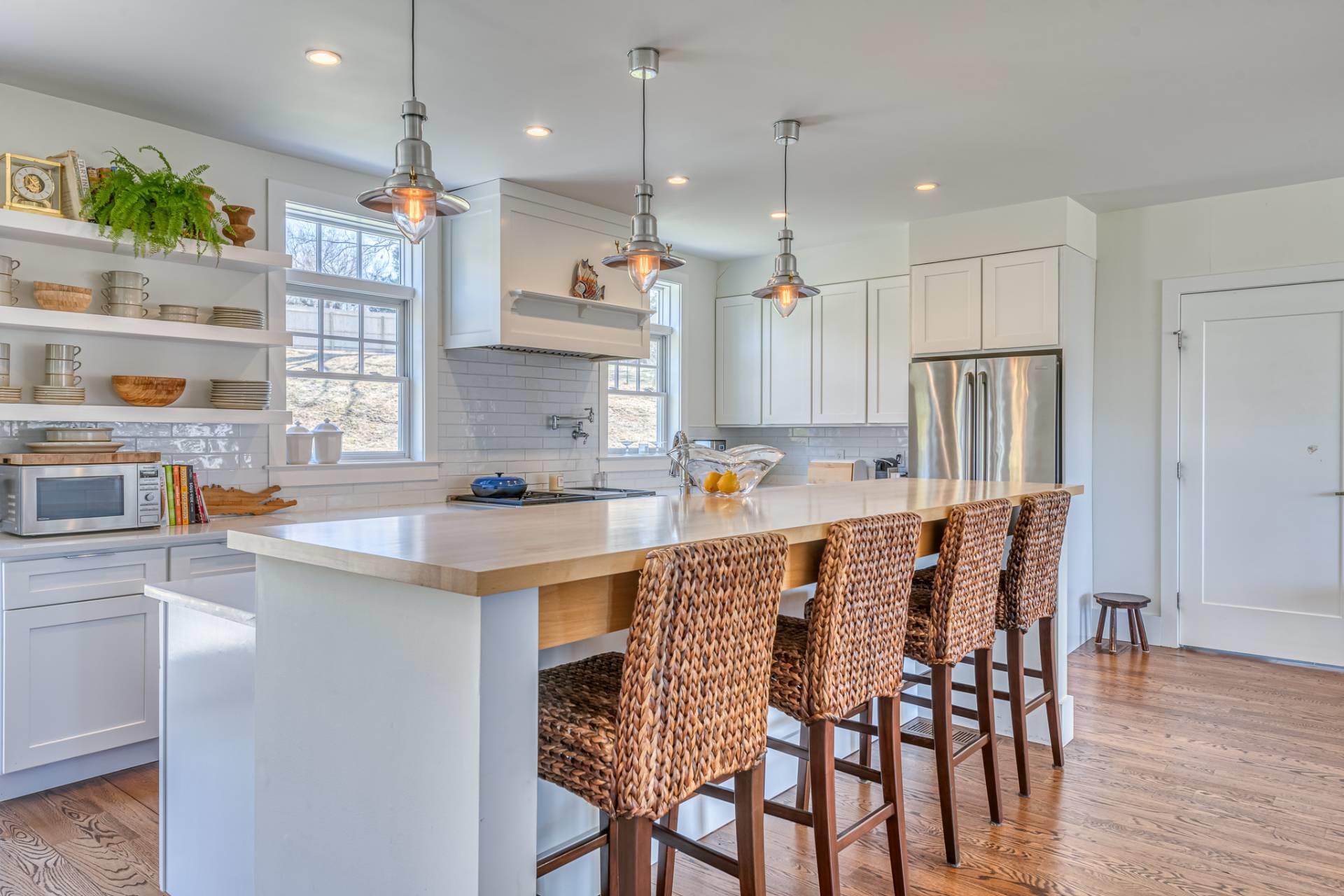 14 Underhill Drive, Southampton, NY 11968
