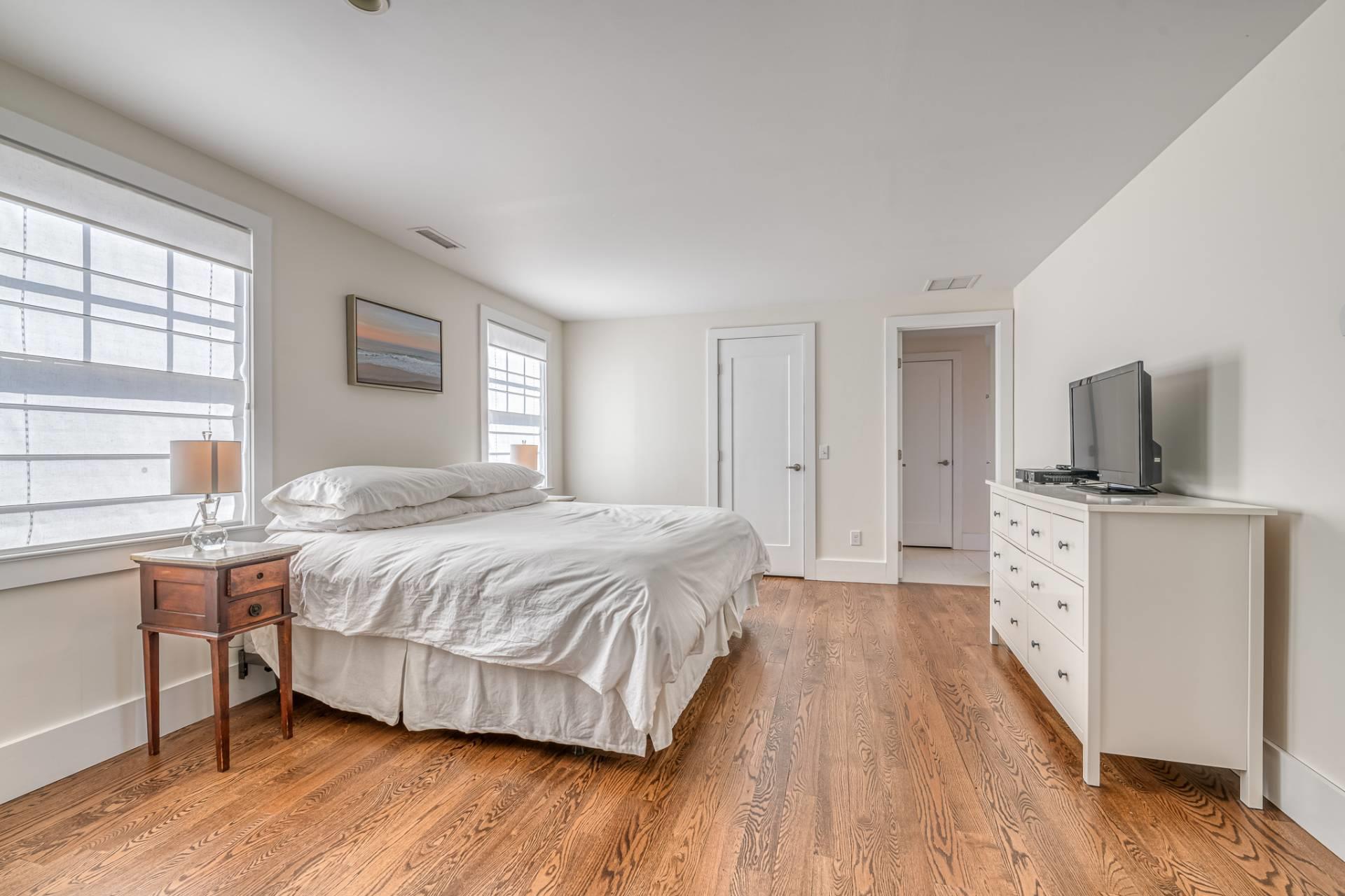 14 Underhill Drive, Southampton, NY 11968