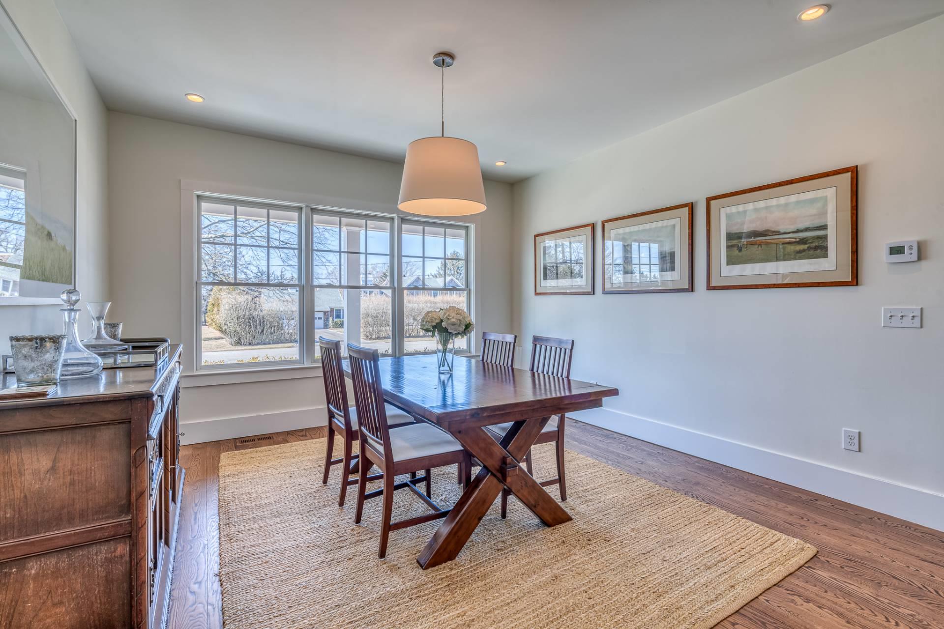 14 Underhill Drive, Southampton, NY 11968