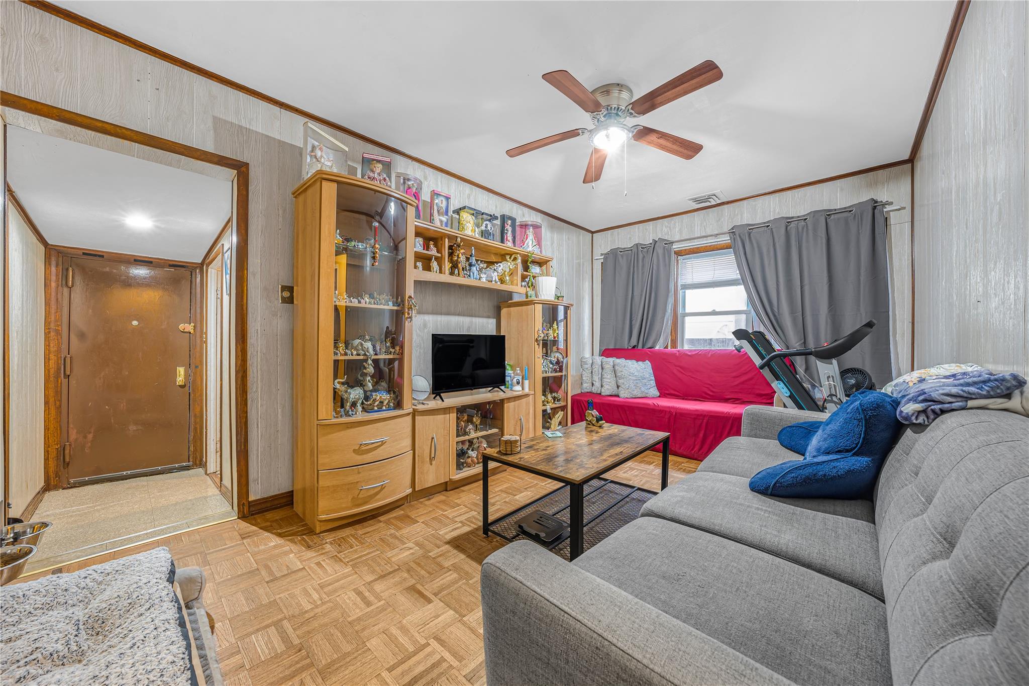 38 Brighton 1st Walk, Brooklyn, NY 11235