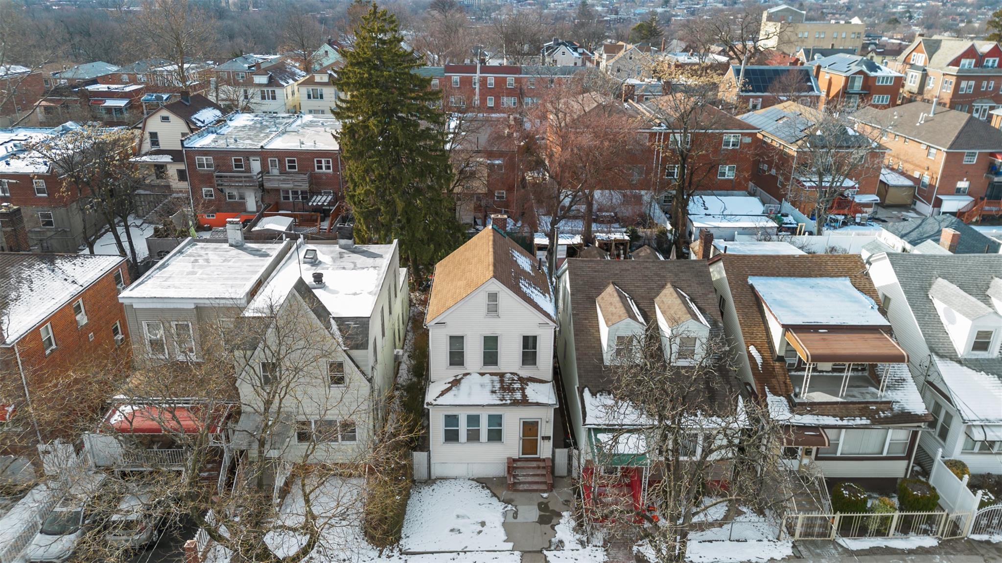 3943 Seton Avenue, Bronx, NY 10466