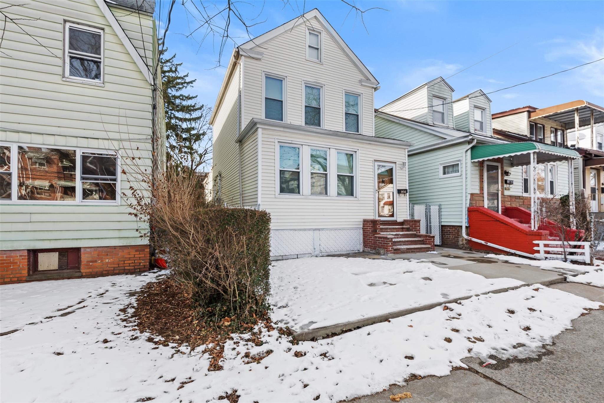 3943 Seton Avenue, Bronx, NY 10466