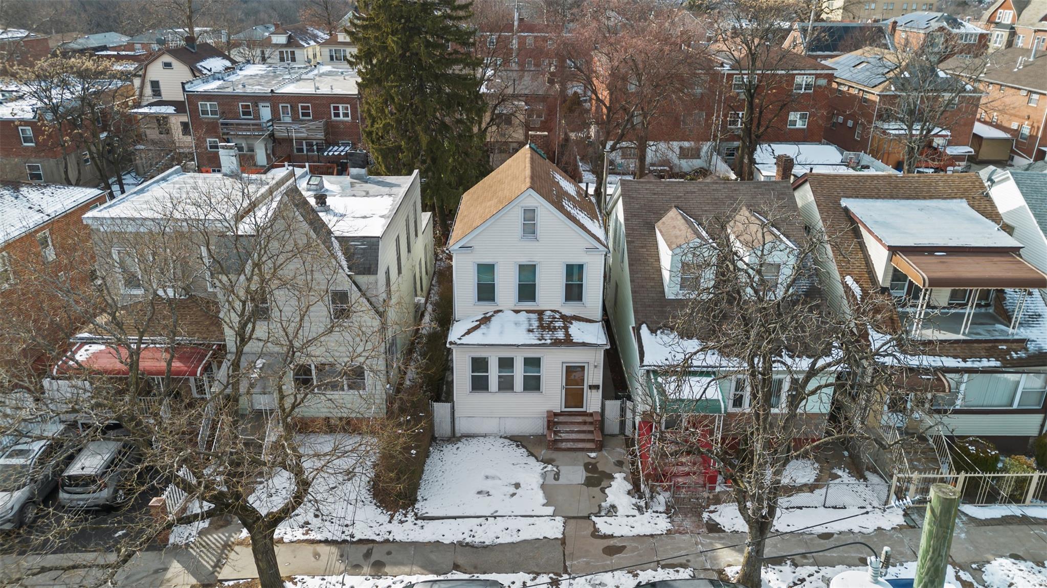 3943 Seton Avenue, Bronx, NY 10466