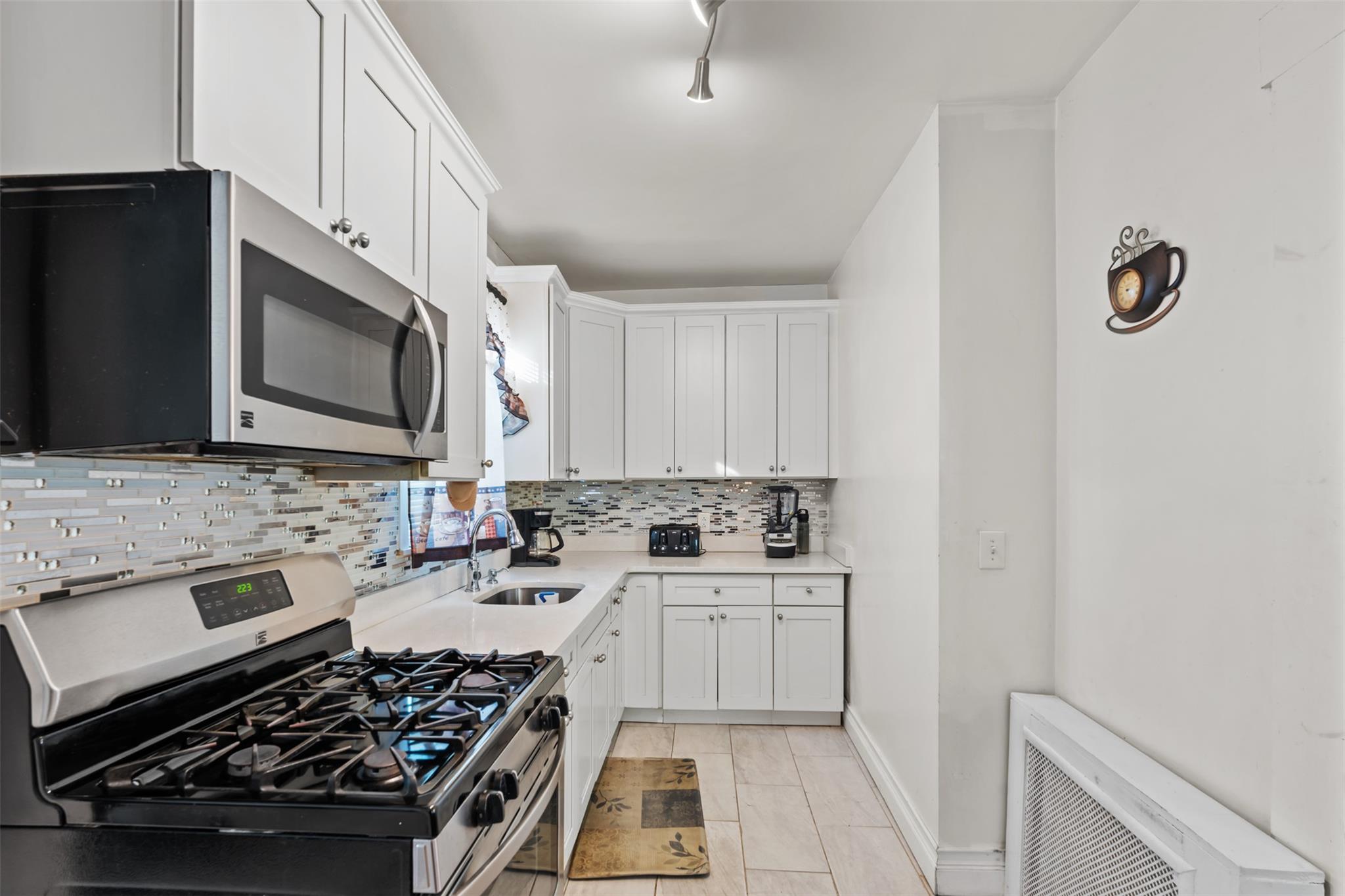 3943 Seton Avenue, Bronx, NY 10466