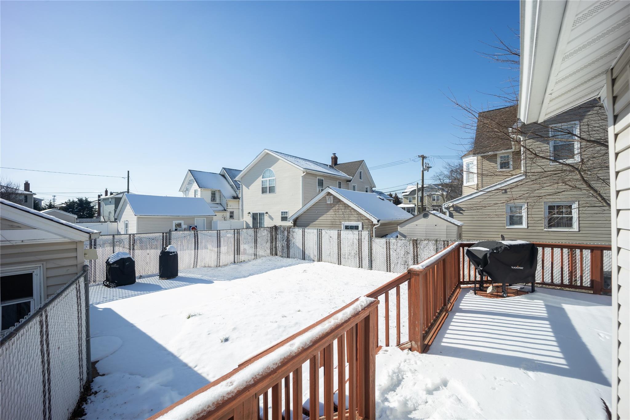 495 Henry Street, Oceanside, NY 11572