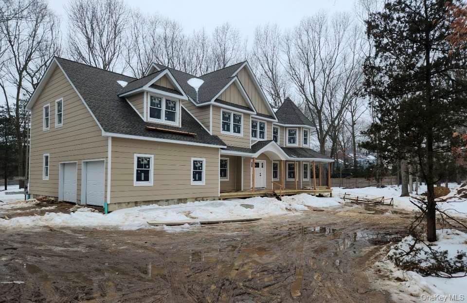 25a Randall, Shoreham, NY 11786