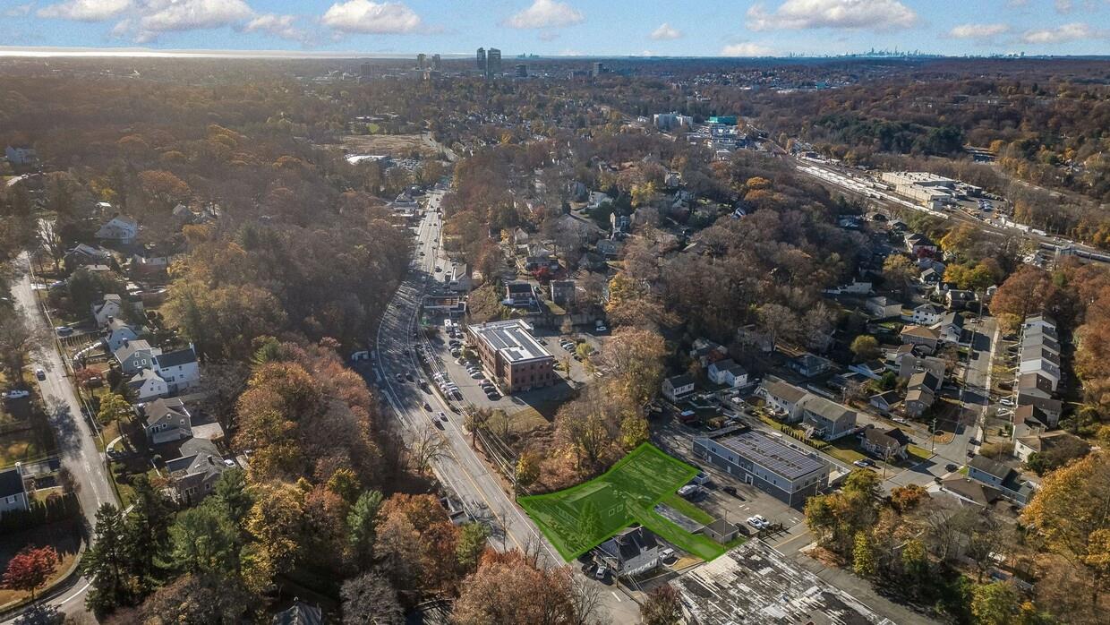 873 N Broadway, White Plains, NY 10603