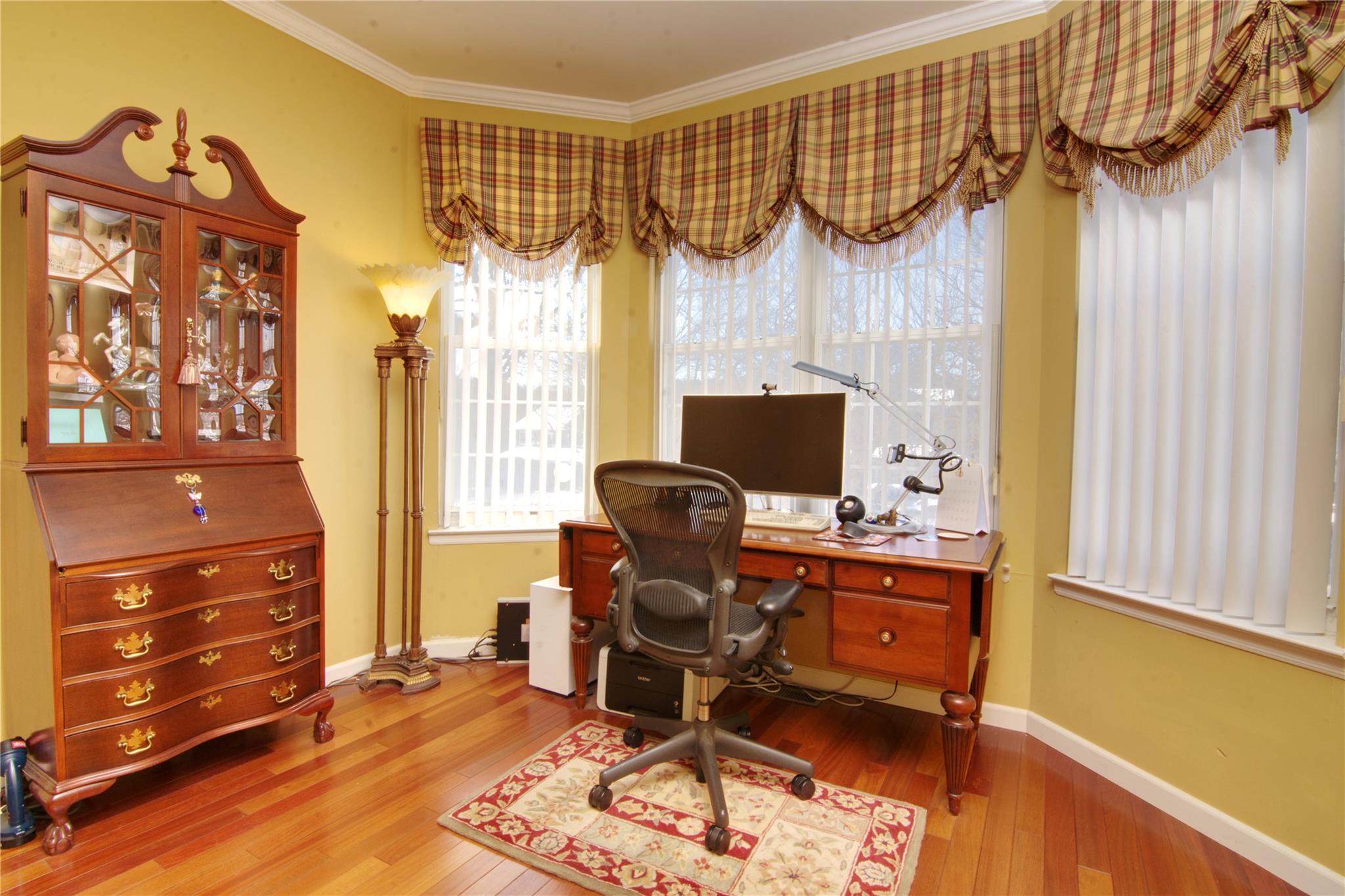 20 Whispering Woods Drive, Smithtown, NY 11787