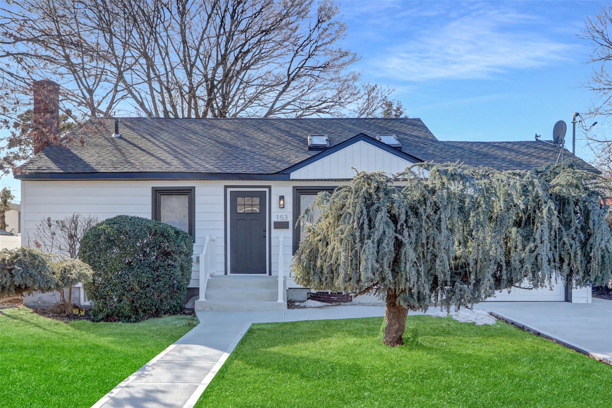 153 New York Avenue, Westbury, NY 11590